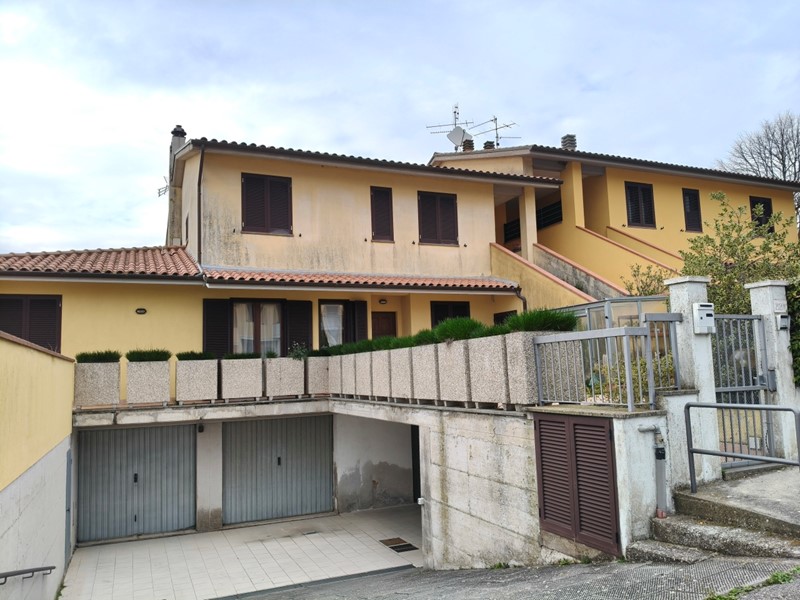 Appartamento in Vendita a Todi, 125'000&euro;, 75 m²