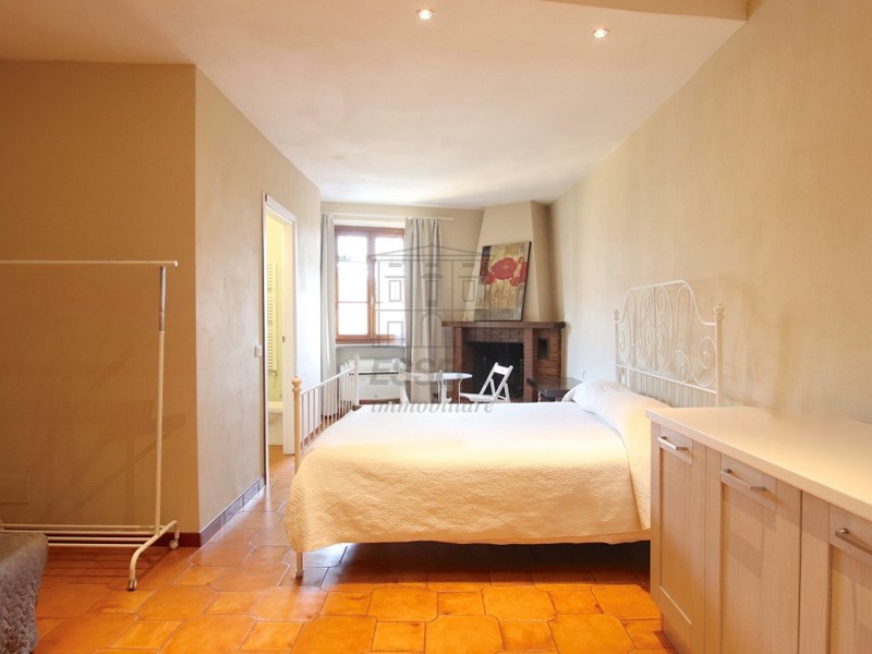 Appartamento in Vendita a Lucca, zona Centro storico, 520'000&euro;, 110 m², arredato