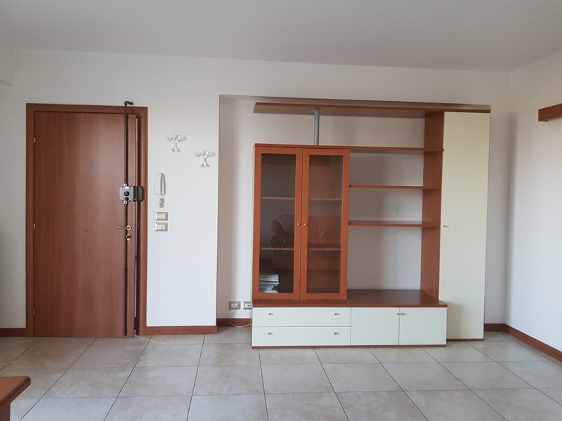 Trilocale in Affitto a Ragusa, 500&euro;, 75 m², arredato, con Box