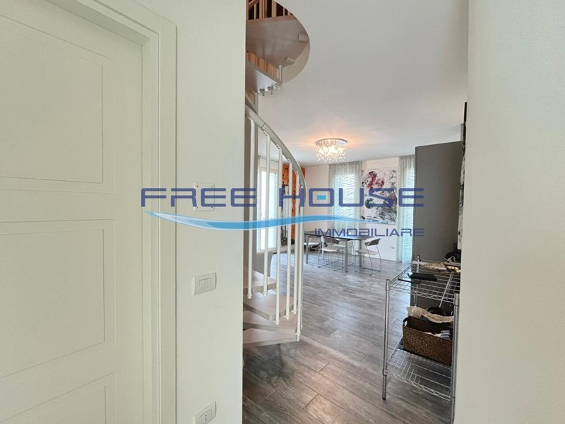 Trilocale in Affitto a Cervia, zona Centro storico, 1'350&euro;, 75 m², arredato, con Box