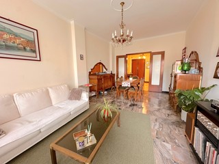 Appartamento in Affitto a Chiavari, zona Centro, 900&euro;, 130 m², arredato