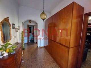 Quadrilocale in Vendita a La Spezia, zona Periferia Est, 105'000&euro;, 89 m²