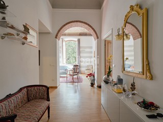 Appartamento in Vendita a La Spezia, 490'000&euro;, 230 m²