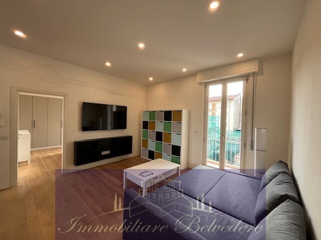 Trilocale in Affitto a Firenze, zona Campo di Marte, 1'600&euro;, 70 m², arredato