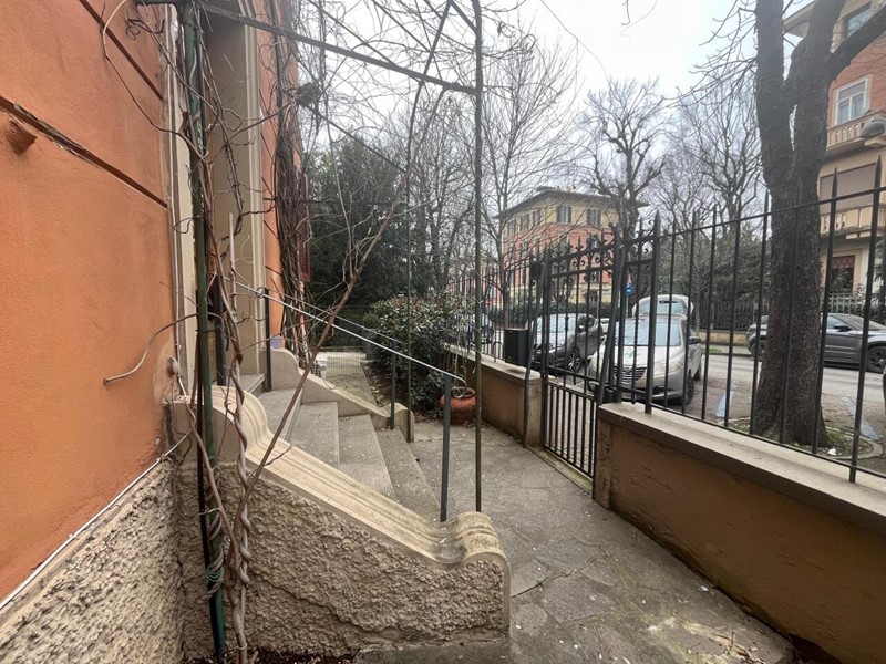 Quadrilocale in Affitto a Bologna, zona Ovest, 1'400&euro;, 80 m², arredato