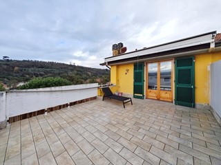 Quadrilocale in Vendita a Sarzana, 185'000&euro;, 77 m²