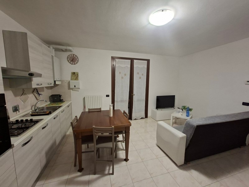 Bilocale in Vendita a Reggio Emilia, zona Sesso, 130'000&euro;, 60 m², con Box