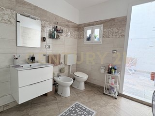 Quadrilocale in Vendita a Siracusa, zona Cadorna, 83'000&euro;, 71 m², arredato