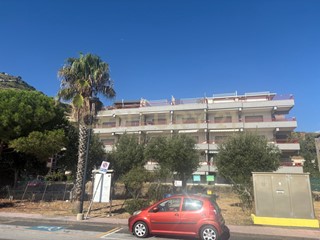 Bilocale in Vendita a Sant'Alessio Siculo, 95'000&euro;, 45 m², arredato