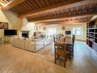 Appartamento in Vendita a Todi, 170'000&euro;, 160 m²