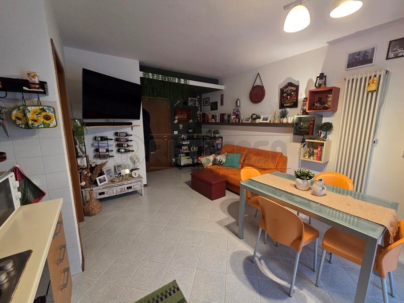 Appartamento in Vendita a Arcugnano, 90'000&euro;, 60 m², arredato