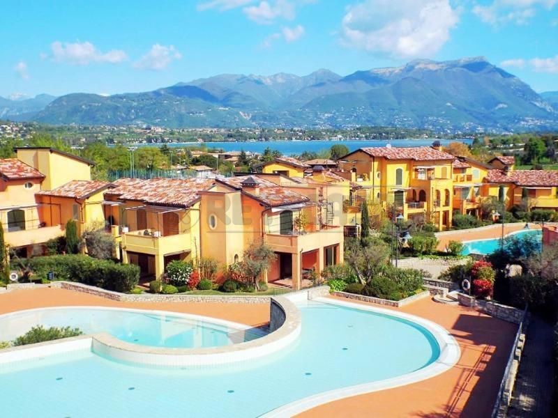 Trilocale in Vendita a Manerba del Garda, 295'000&euro;, 62 m², arredato