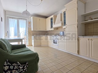 Quadrilocale in Vendita a Valdagno, zona Campassi, 58'000&euro;, 61 m², con Box