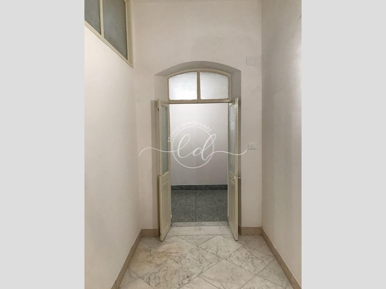Appartamento in Affitto a Carrara, 750&euro;, 110 m²