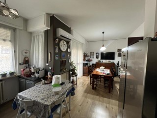 Trilocale in Vendita a Vercelli, 158'000&euro;, 128 m²