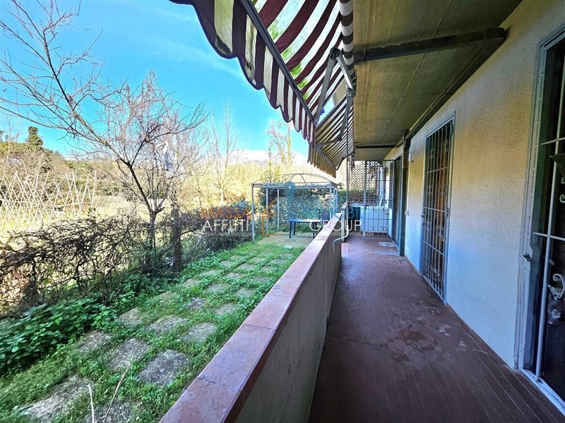 Quadrilocale in Vendita a Massa, zona Marina Di Massa, 240'000&euro;, 70 m²