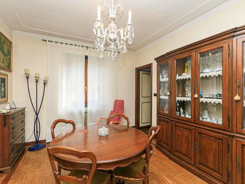 Appartamento in Vendita a Campomorone, 40'000&euro;, 97 m²