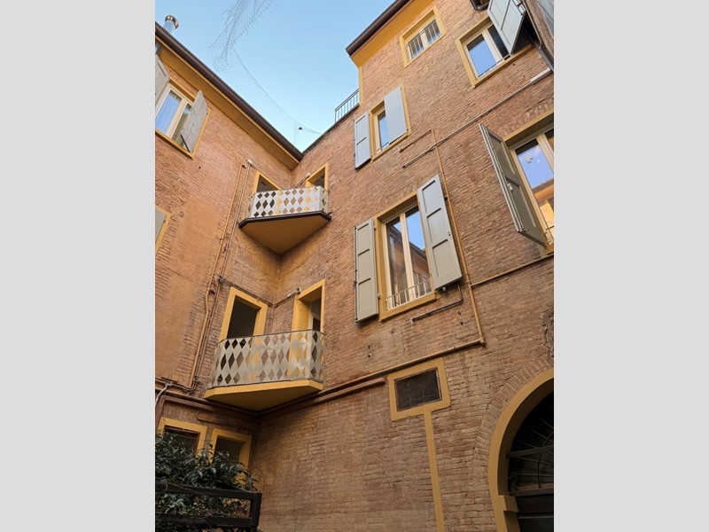 Quadrilocale in Affitto a Modena, 1'100&euro;, 90 m²