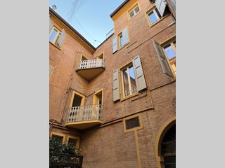 Quadrilocale in Affitto a Modena, 1'100&euro;, 90 m²