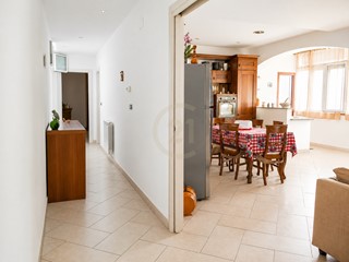 Quadrilocale in Vendita a Acireale, zona Loreto-Balatelle, 128'000&euro;, 154 m², con Box