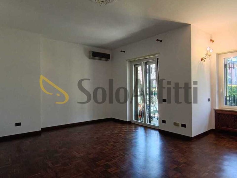 Appartamento in Affitto a Vinovo, zona Garino, 750&euro;, 110 m², con Box