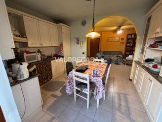 Appartamento in Vendita a Carrara, zona Avenza, 187'000&euro;, 78 m²