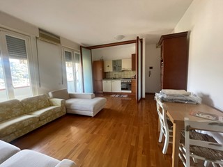 Trilocale in Vendita a Lerici, zona Pugliola, 173'000&euro;, 60 m²