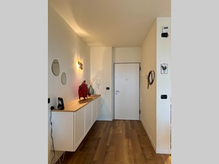 Appartamento in Vendita a Riccione, zona MARE, 380'000&euro;, 91 m², arredato