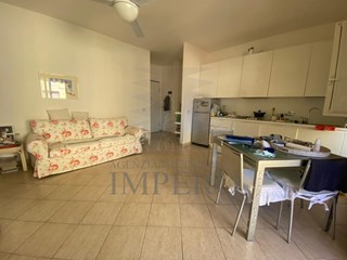 Bilocale in Vendita a Ventimiglia, zona Passeggiata Mare, 235'000&euro;, 60 m²