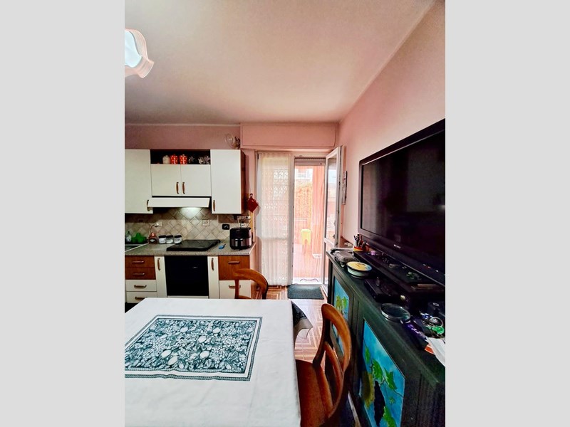 Bilocale in Vendita a Villafranca Piemonte, zona Vigone, 65'000&euro;, 84 m², arredato