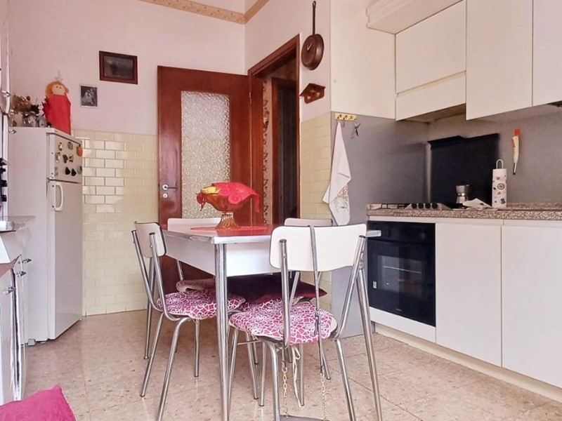 Trilocale in Vendita a Massa, 150'000&euro;, 65 m², arredato