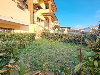 Quadrilocale in Vendita a Rosignano Marittimo, zona Rosignano Solvay, 275'000&euro;, 75 m², arredato, con Box