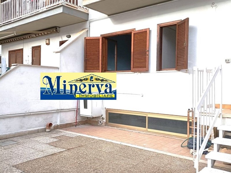Quadrilocale in Vendita a Nettuno, 140'000&euro;, 115 m²