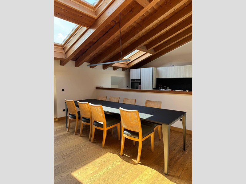 Attico in Affitto a Lecco, 1'500&euro;, 130 m²