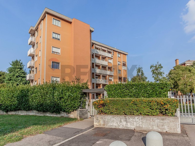Trilocale in Vendita a Rho, 220'000&euro;, 97 m²