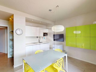 Bilocale in Vendita a Padenghe sul Garda, 280'000&euro;, 72 m²