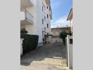 Trilocale in Affitto a Alba Adriatica, 4'000&euro;, 70 m²