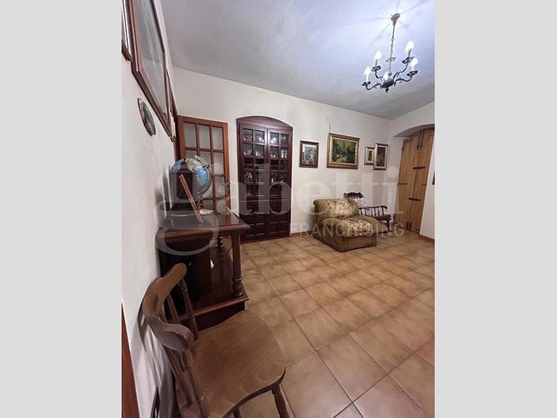 Appartamento in Vendita a Cagliari, 230'000&euro;, 142 m²