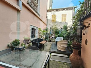 Appartamento in Vendita a Amelia, 255'000&euro;, 220 m²