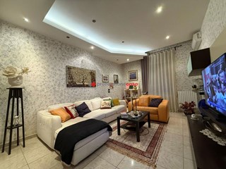 Trilocale in Vendita a Foggia, 70'000&euro;, 143 m²