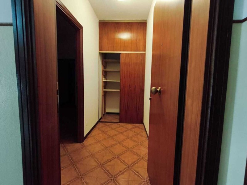 Trilocale in Vendita a Monterenzio, 110'000&euro;, 80 m², con Box