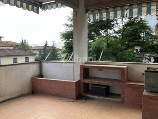 Appartamento in Vendita a Lerici, 385'000&euro;, 127 m², con Box