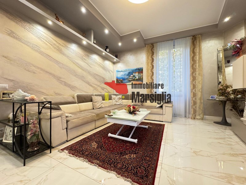 Trilocale in Vendita a Sanremo, 450'000&euro;, 106 m², arredato