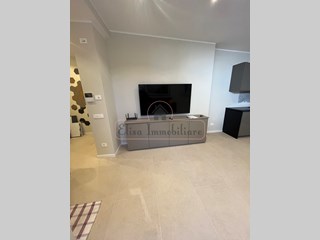 Trilocale in Affitto a Viareggio, 1'200&euro;, 80 m², arredato