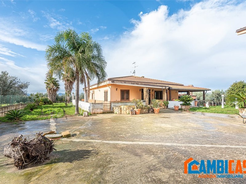 Appartamento in Vendita a Palermo, 380'000&euro;, 200 m²