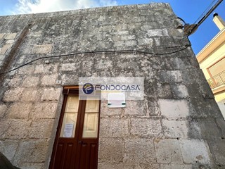 Bilocale in Vendita a Cursi, 26'000&euro;, 75 m²