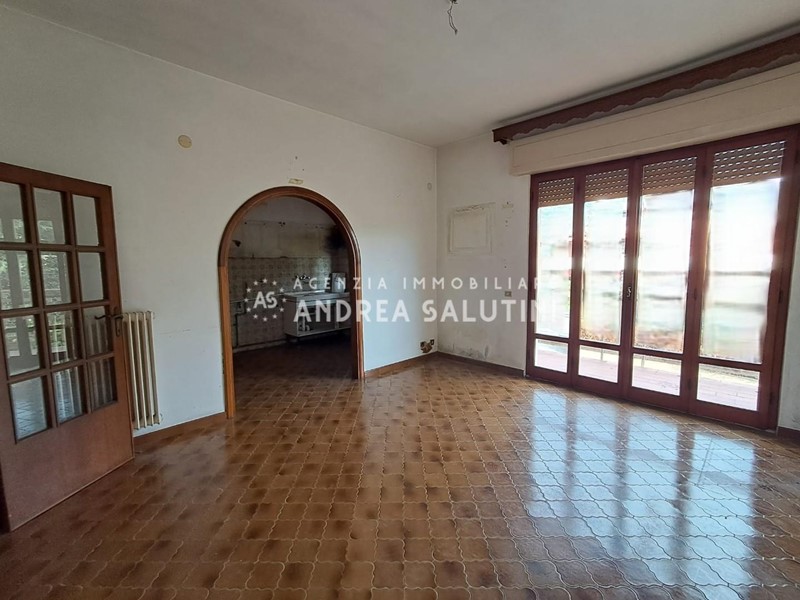 Appartamento in Vendita a Buti, zona La Croce, 138'000&euro;, 135 m², arredato