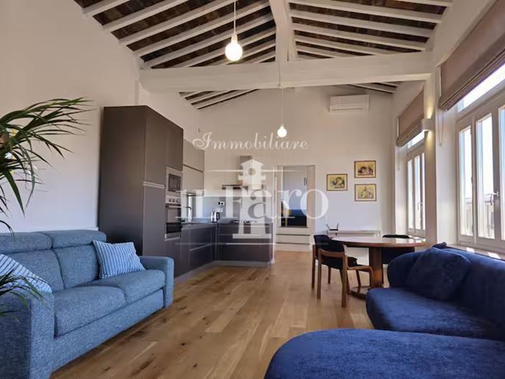 Bilocale in Vendita a Campi Bisenzio, 345'000&euro;, 98 m², arredato