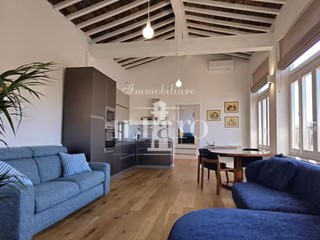 Bilocale in Vendita a Campi Bisenzio, 345'000&euro;, 98 m², arredato