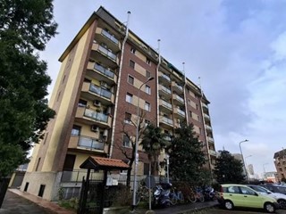 Quadrilocale in Vendita a Baranzate, 60'000&euro;, 58 m²